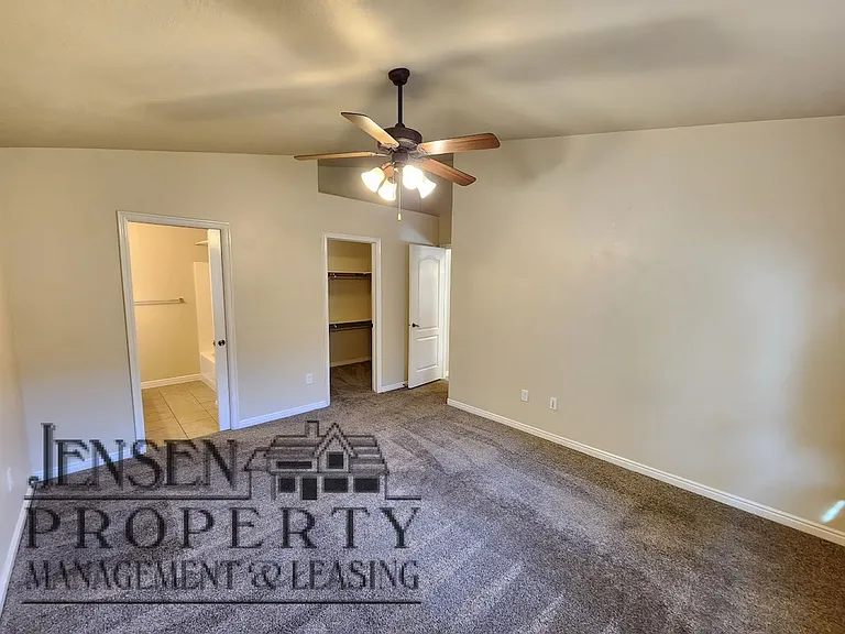 2164 W 1770 N — Photo 11