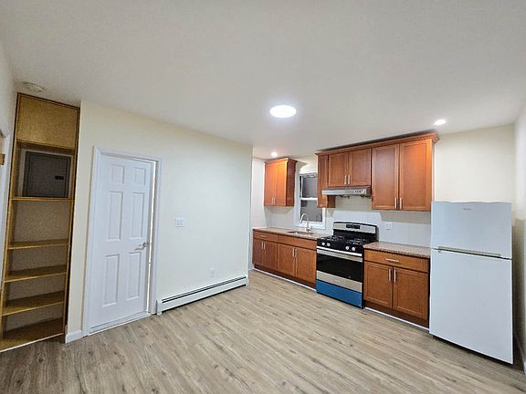 3rd image of 24 Bay 23rd St #2F