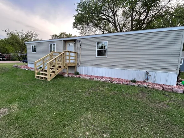 1901 Loma Linda Dr Lot 20, Mitchell, SD 57301