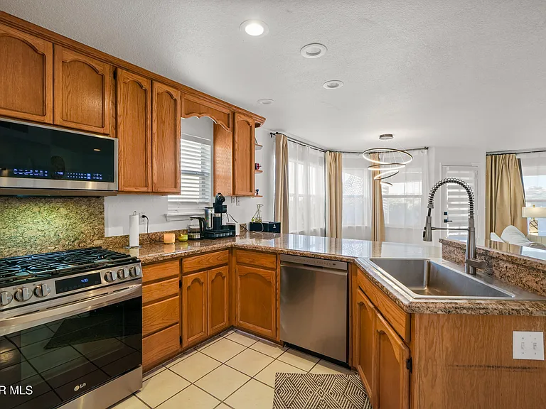 6205 La Posta Dr — Photo 18