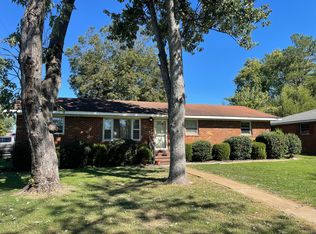 108 Debeth Plz S, Athens, AL 35611