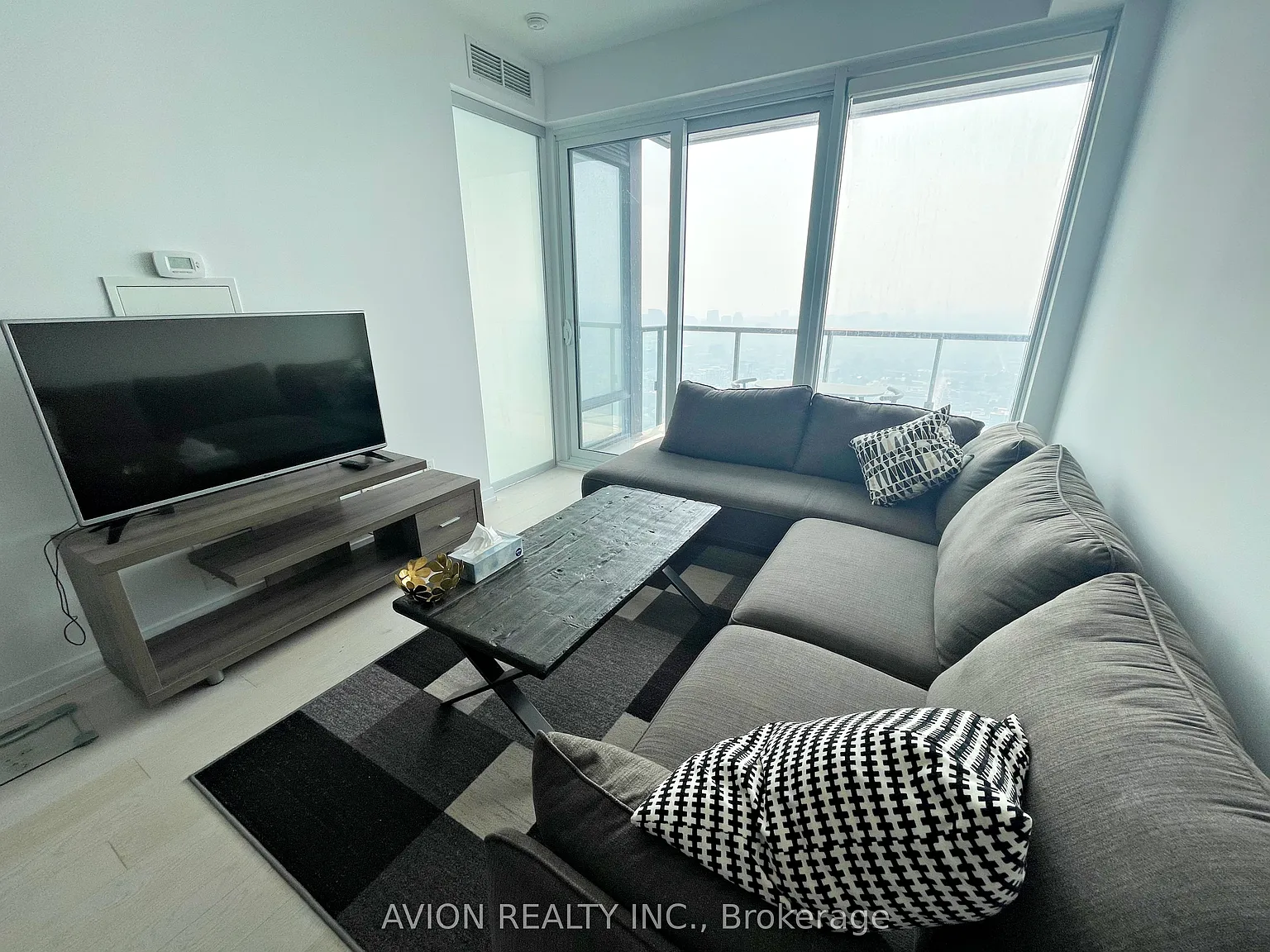 2 bed, $3,450 — Photo 4