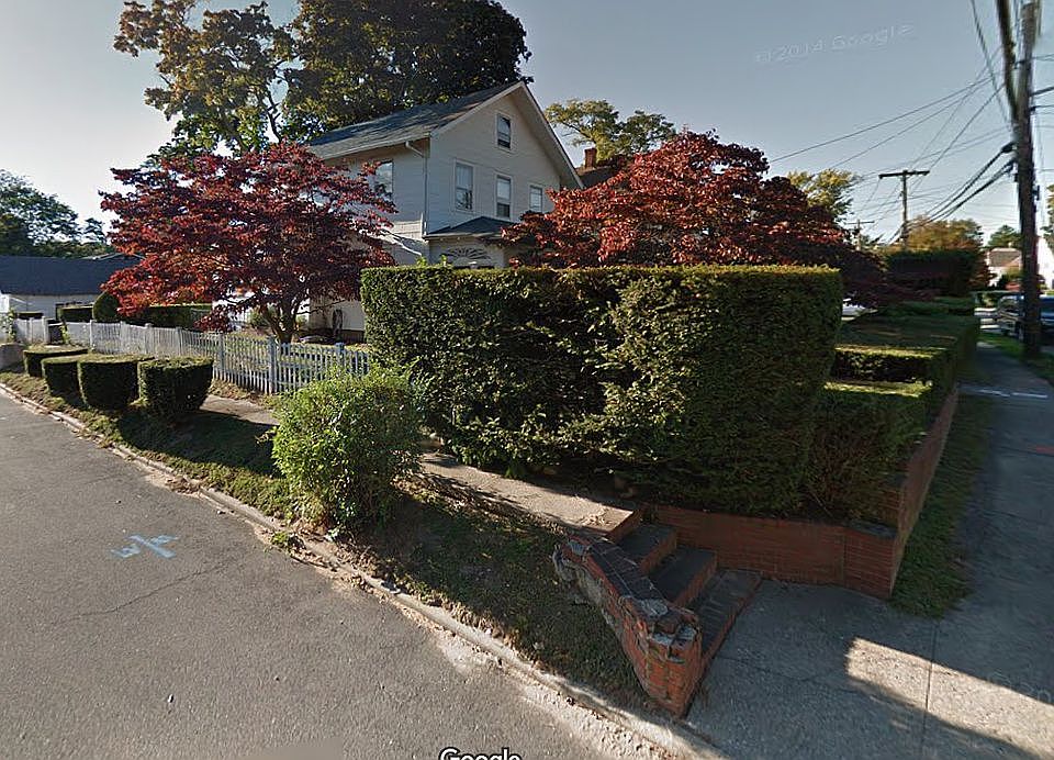 Corner of house in Culdesac