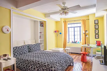 Rented by R New York