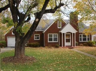 214 Lynchburg Rd, Pilot Mountain, NC 27041