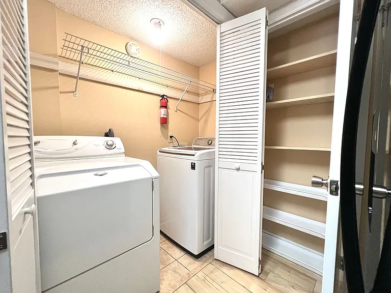 2475 Sunburst Pl — Photo 23