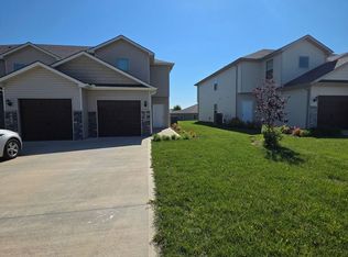 8046 SW 4th St, Blue Springs, MO 64014