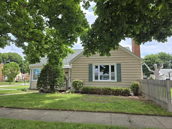 7433 20th AVENUE, Kenosha, WI 53143