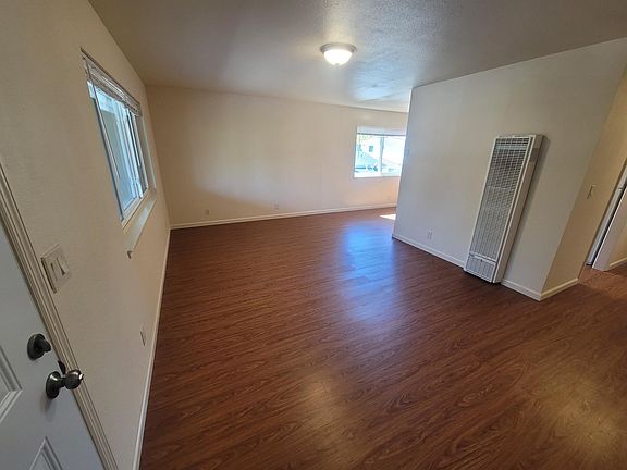 3rd image of 419 Cedar St #3