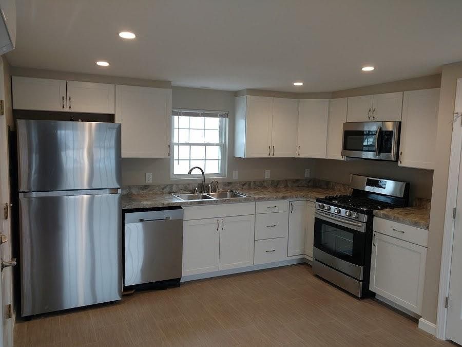 1st image of 15 Central Ave