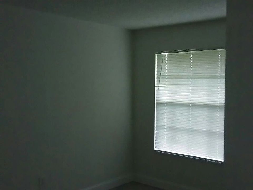 1st image of 3035 Higate Dr