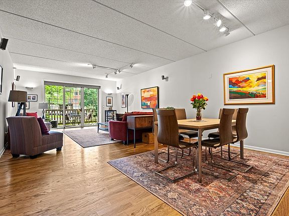 3rd image of 950 Augusta Way APT 115