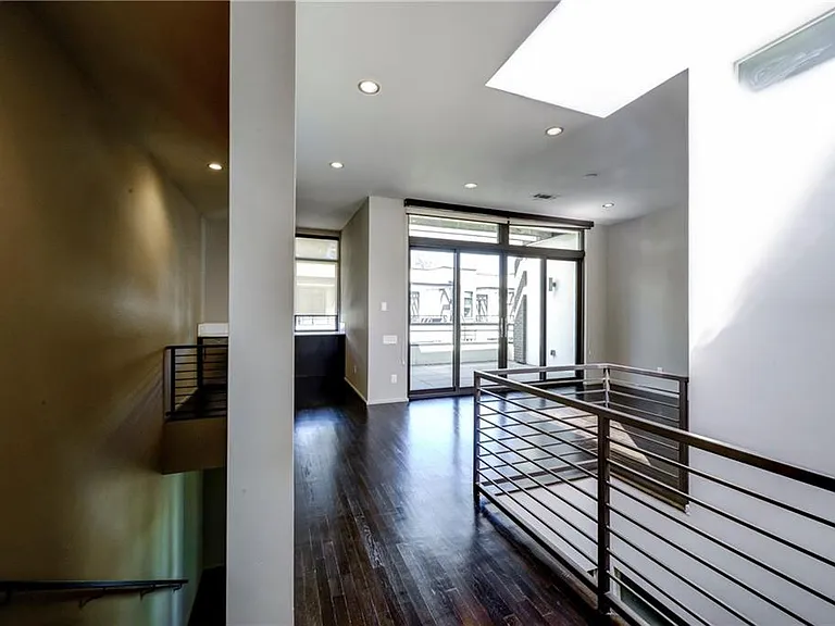 721 Longleaf Dr NE #9 — Photo 17