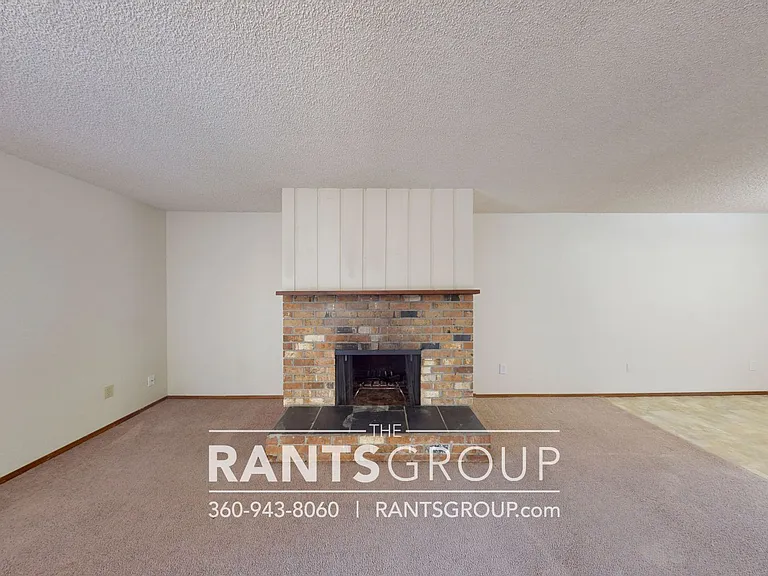 5822 Armour Loop SE #A & B — Photo 9