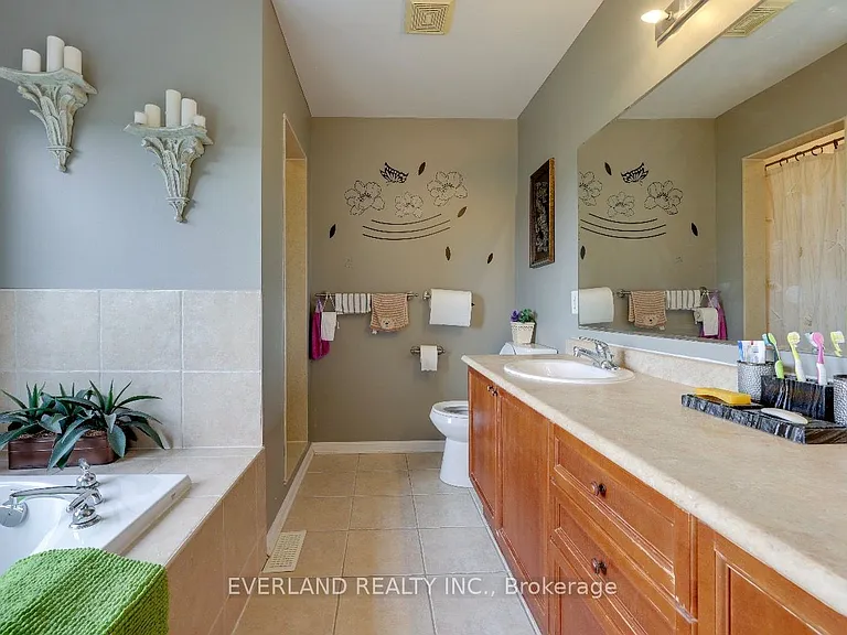 18 Clamerten Rd — Photo 20