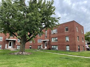 520 Wabash Ave APT 14, Mattoon, IL 61938