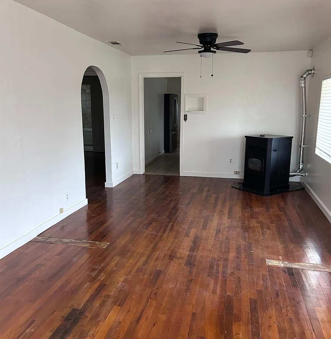 2 bed, 1072 sqft, $2,200 — Photo 2