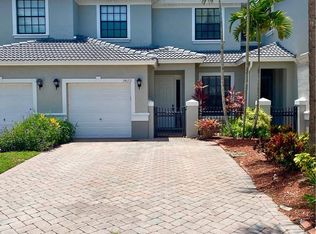 14652 Sutherland Ave, Naples, FL 34119