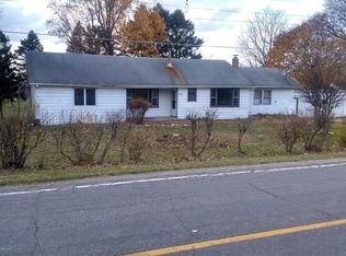 5802 Lincoln Ave, Stevensville, MI 49127
