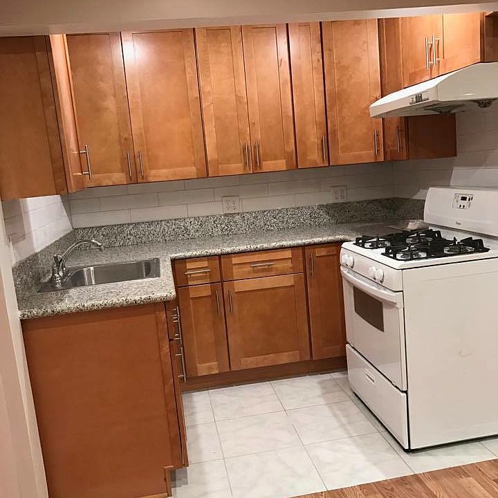 1st image of 310 1/2 Edgley Dr