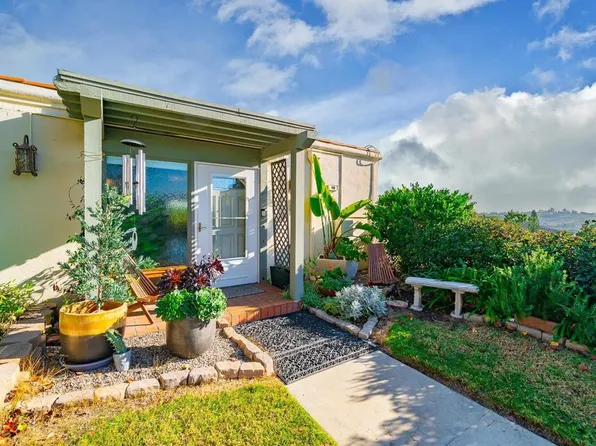 3621 Vista Campana S Unit 40, Oceanside, CA 92057