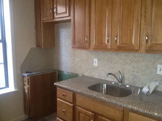 Rented by Standard Living Realty Inc | media 4