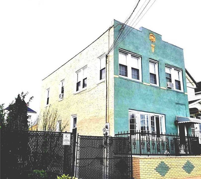 2nd image of 8505 Sutter Ave