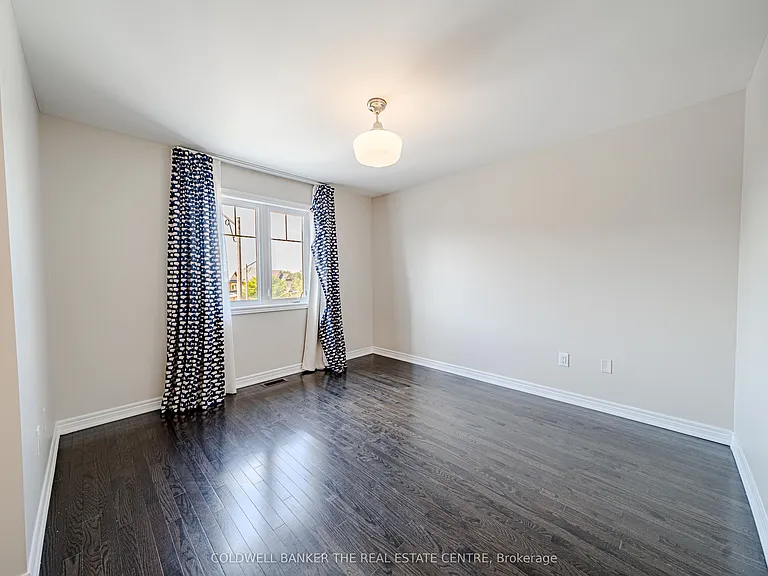 15 Military Ct — Photo 19
