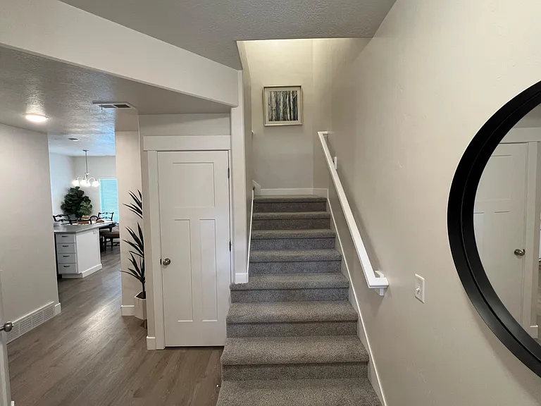 2374 W Howard St — Photo 2