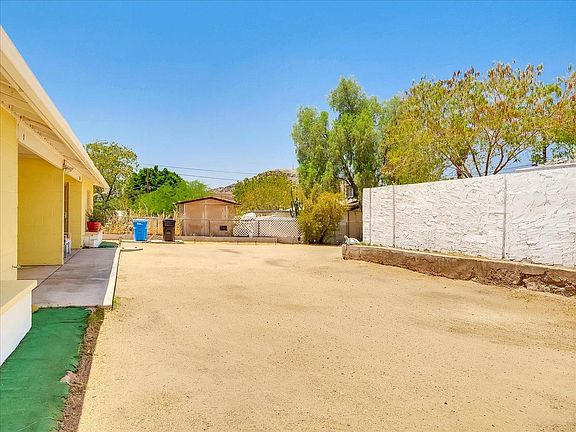 3rd image of 1431 E Cheryl Dr #B