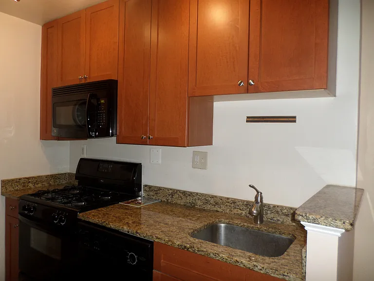 2725 39th St NW #STR-211 — Photo 10