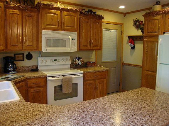 2nd image of 126 Don Dr