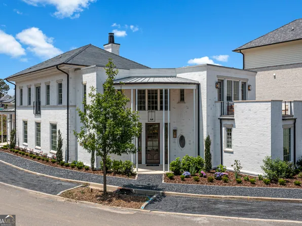 280 4th St, Fayetteville, GA 30214