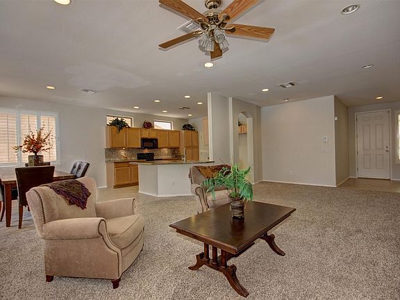 5th image of 241 W Birchwood Pl