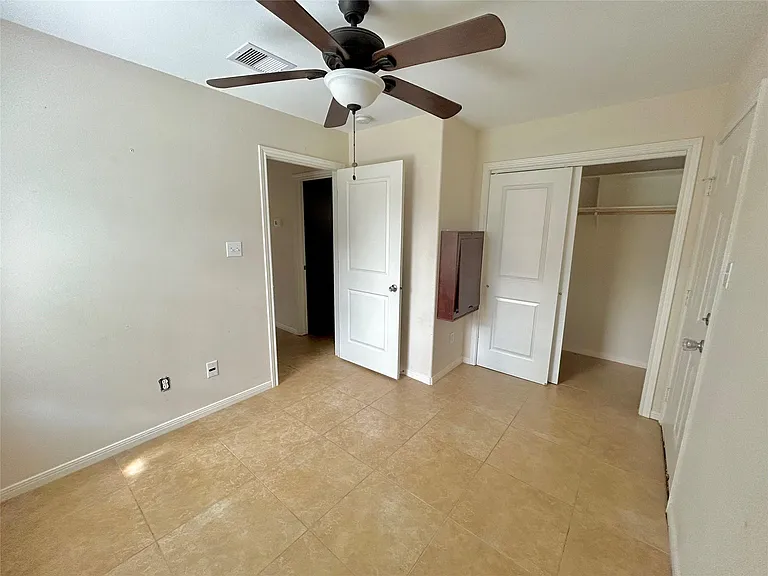 3807 Putnam Dr #A — Photo 4