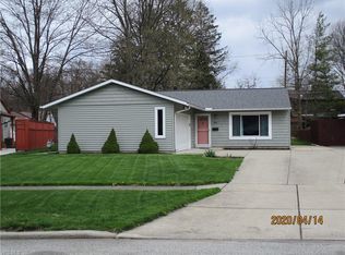 240 Rowan Dr, Berea, OH 44017