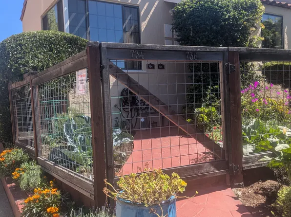 734 Beatie St #734, Oakland, CA 94606