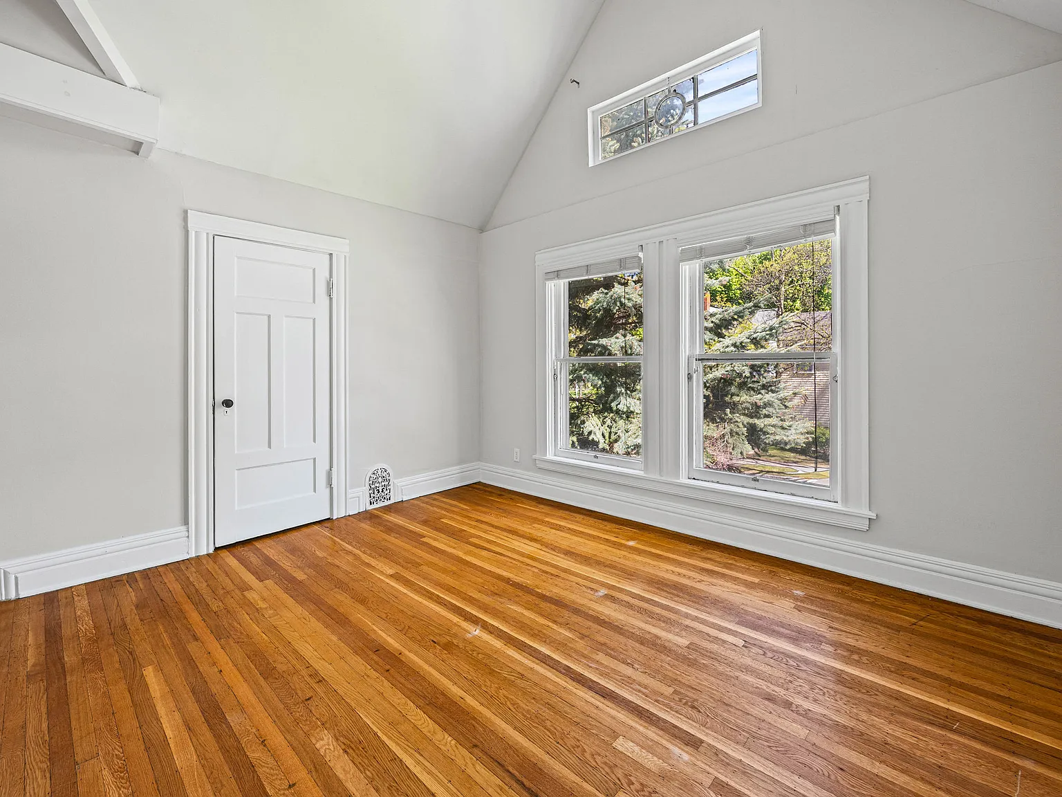 3 bed, 2000 sqft, $2,195 — Photo 4