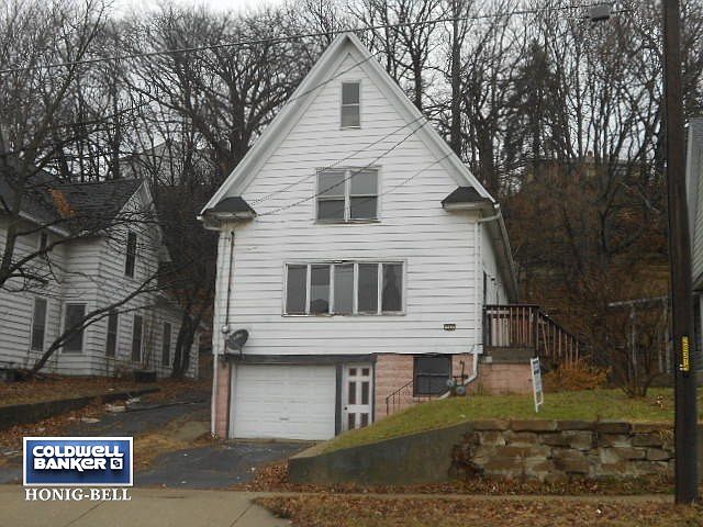 1st image of 240 E Bluff St