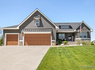 12563 Ridgedale Dr, Allendale, MI 49401