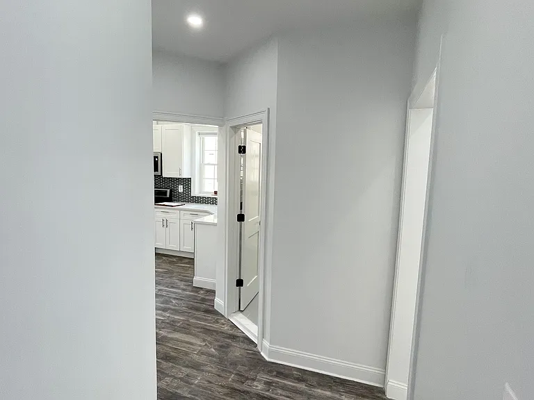 20-60 45th St #2A — Photo 14
