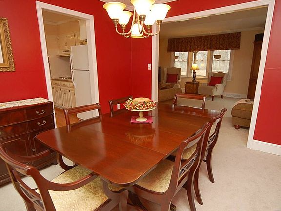 4th image of 1493 Golden Valley Dr