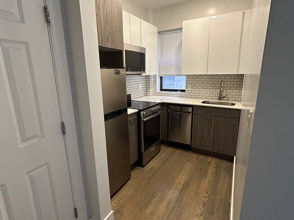 9 Peterborough St #5