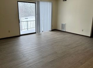 2 Glen Hollin Dr #I, Wheeling, WV 26003