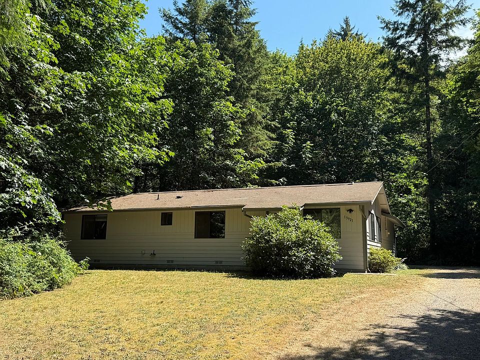 1st image of 13921 217th Ave SE
