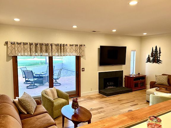 5th image of 2431 Golf Links Cir
