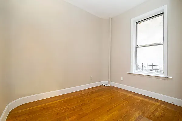 Rented by Bond New York | media 4