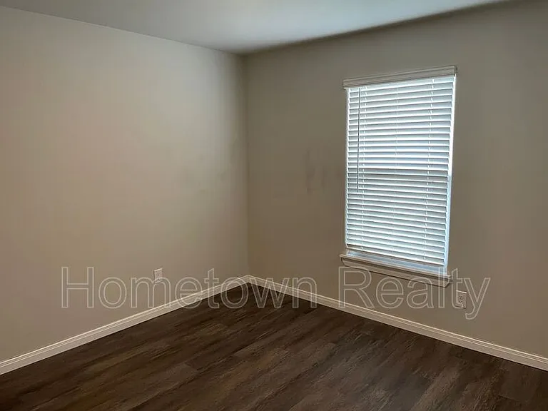 1712 Vermilion Ln — Photo 21