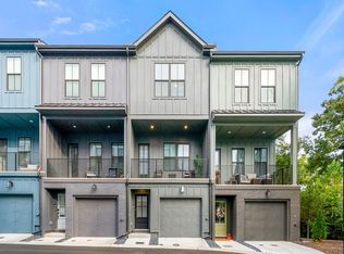 164 Chestnut Cir #75, Atlanta, GA 30342