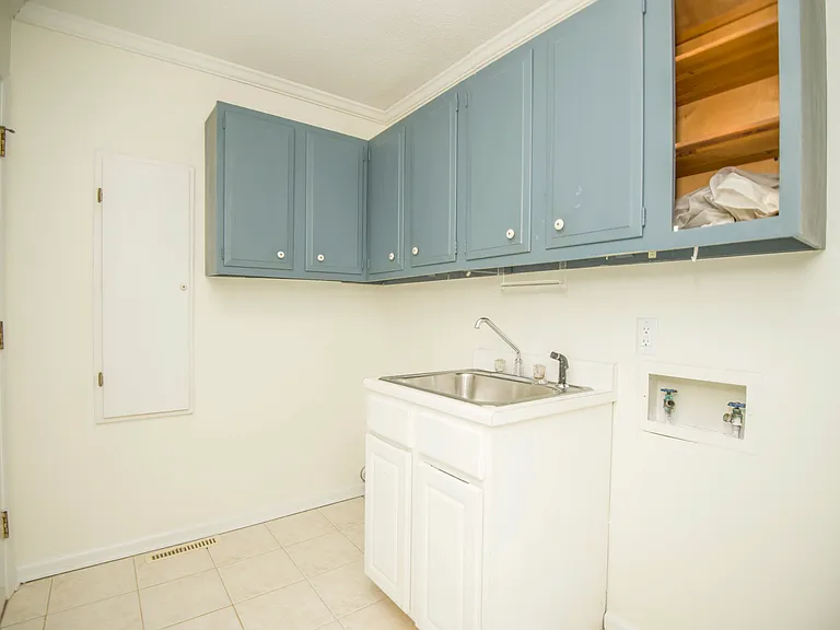 11144 Pleasant Forest Dr — Photo 19